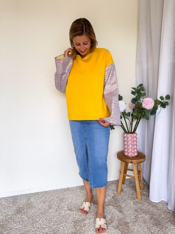 Gele sweater met jacquard mouwen - Afbeelding 2