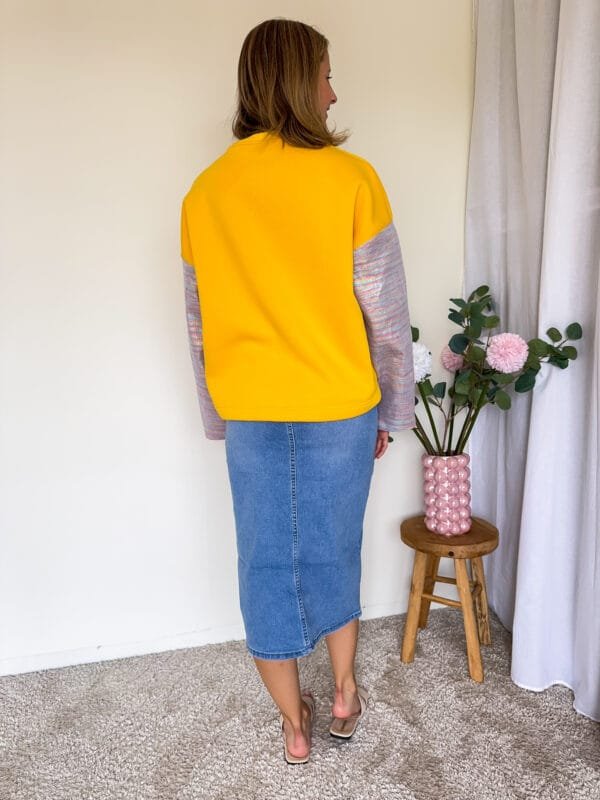 Gele sweater met jacquard mouwen - Afbeelding 3