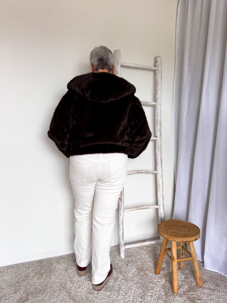 Bomber in faux fur donkerbruin - Afbeelding 5